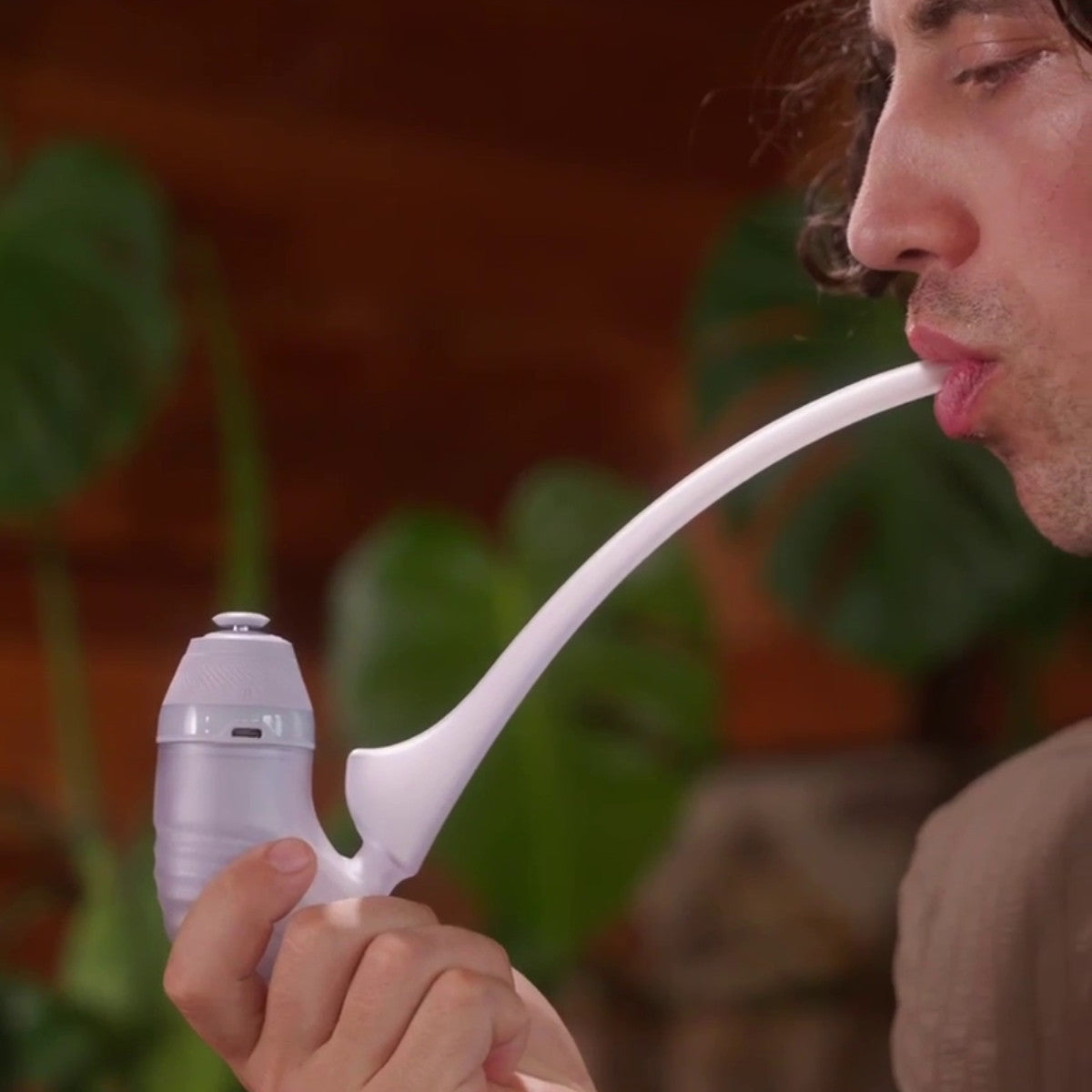 Puffco New Proxy Wizard Pipe Size in Hand