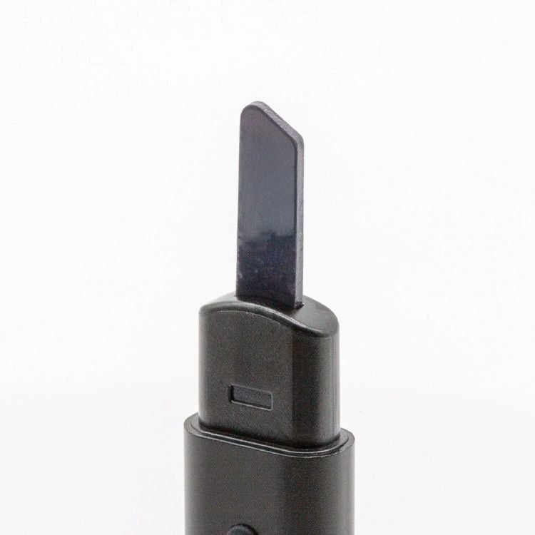 G Pen Melt close up knife